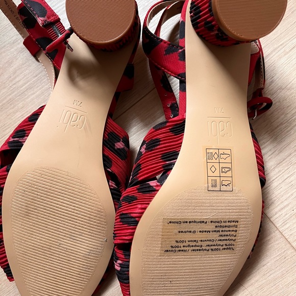 Cabi siren sandals leopard print pleated peep toe red ankle straps spool heel - Picture 12 of 14